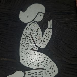 Vintage GIRL PRAYING ~ Wood engraved by hand 🖤